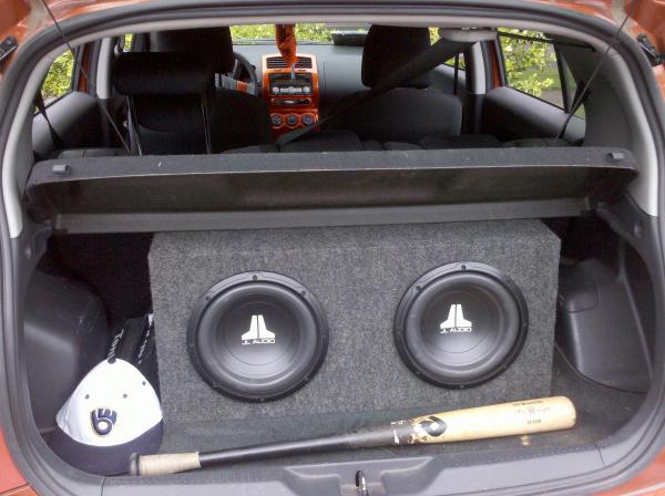 2 10" JL's w/ 550 watt amp. and PLC knob